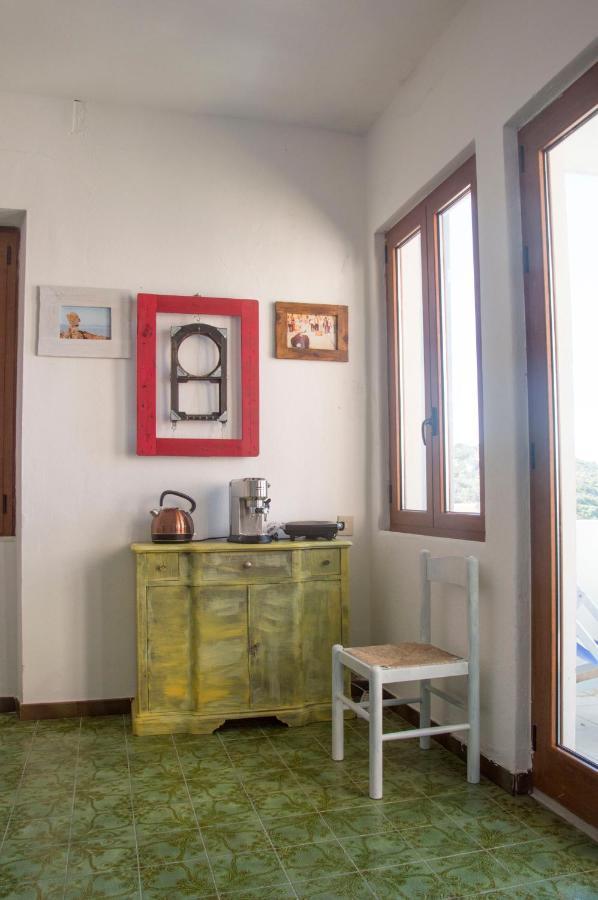 Bed and Breakfast Occhj A Mari Santa Teresa Gallura Exterior foto