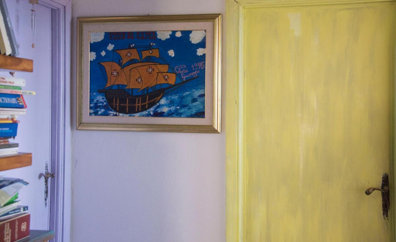 Bed and Breakfast Occhj A Mari Santa Teresa Gallura Exterior foto