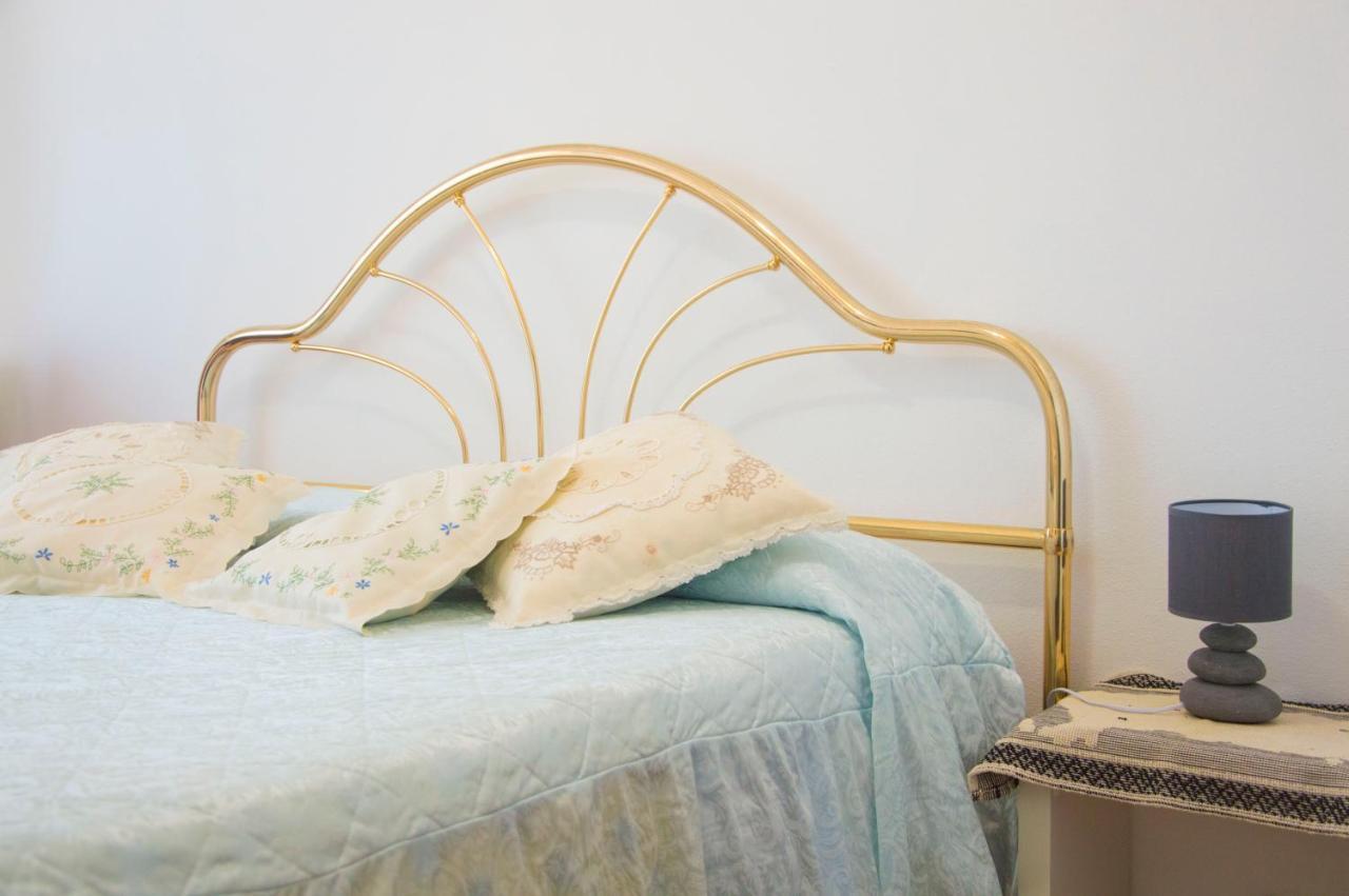Bed and Breakfast Occhj A Mari Santa Teresa Gallura Exterior foto